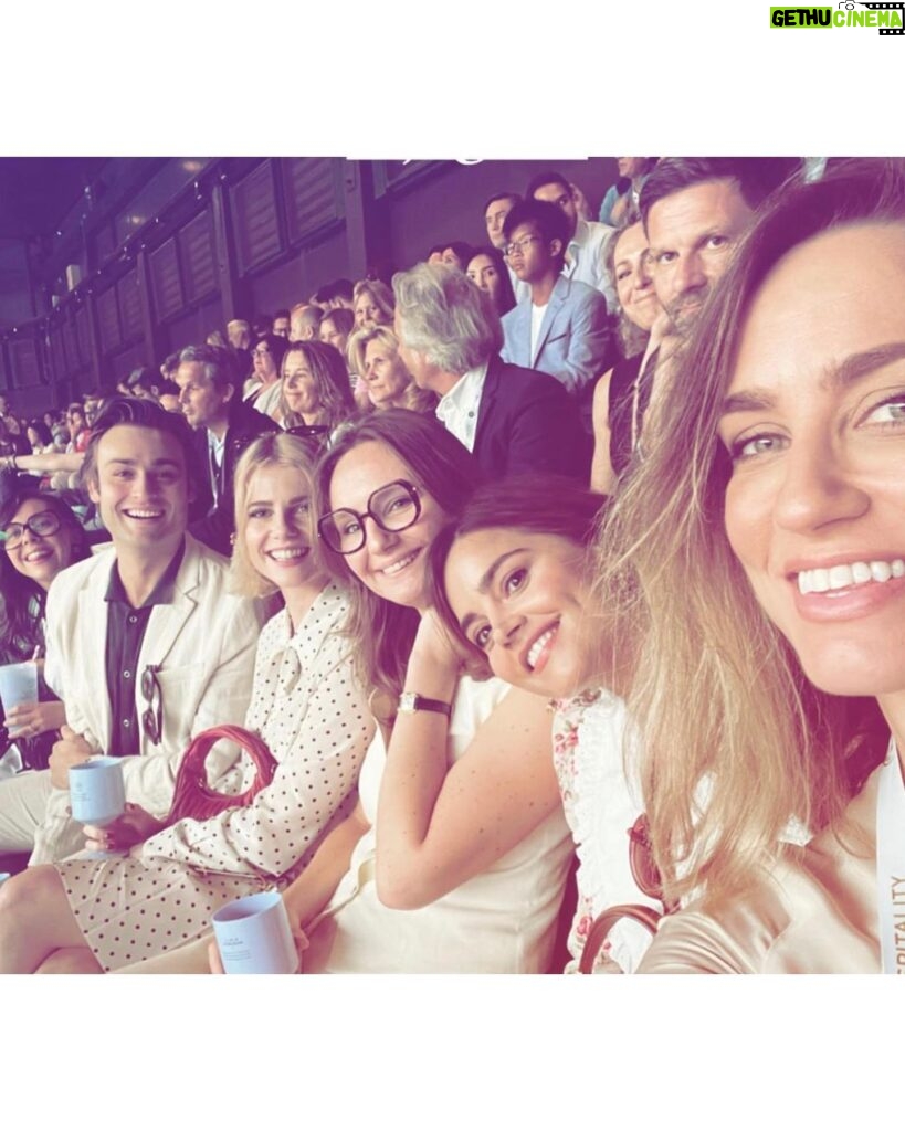 Jenna Coleman Instagram - Centre court with old friends Thank you Lydia and @bazaaruk @jaguar 🎾 for having us with you 💞🍓 @thisisrutag 💫 @leithclark @halleybrisker @valeriaferreiramakeup