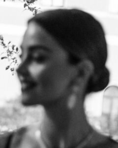 Jenna Coleman Instagram - Venice with @armanibeauty 🌹 The last stop of an Italian road trip. Thank you Mr Armani #armanibeauty for the pleasure #Makeup by #armanibeauty #ad
