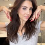 Jenna Johnson Instagram - My current nighttime routine 🧼🫶🏼🫧 #gurwm #getunreadywithme #nighttimeskincare #asmr #cerave #seedtoskin #environ #dermalogica #cleanskinclub #augustinusbader #mariobadescu