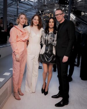 Jennifer Connelly Instagram - #LVFW24 ♥️ @louisvuitton and @nicolasghesquiere never disappoint! Congrats on a brilliant show.