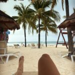 Jennifer Hermoso Instagram - La importancia de dedicarse tiempo a un@ mism@, de valorarse, de intentar conocerse mejor. A veces pensamos que estar sol@, ir a cenar sol@, viajar sol@, es sinónimo de soledad. Y es que cuando encuentras y conectas con esa parte tan especial, tú eres tu mejor compañía. Que bonito es quererse a un@ mismo. . Gracias @intercontinentalcancunresort por esta bonita experiencia 😎