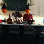 Jennifer Love Hewitt Instagram - Just fell in love all over again. 🎃🧡🎃