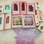 Jennifer Love Hewitt Instagram - I love to share things that I’m excited about with all of you! So today it’s that @colourpopcosmetics is now in Target! I’m gonna get some for Christmas presents! Got get yours! @colourpopcosmetics @target