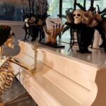 Jennifer Love Hewitt Instagram - It’s starting to look like Halloween