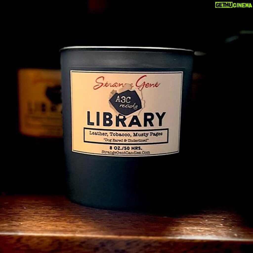 Jennifer Morrison Instagram - @apartment3c has created a special edition candle, “Library” in collaboration with our friends at @strangegentcandles! Feel immersed in memories of a cozy old library as you flip through the #A3cReads Book of the Month📚♥️ Check out the link in bio to visit the shop!