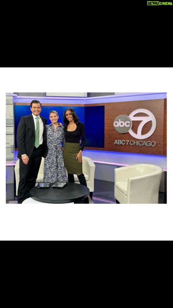 Jennifer Morrison Instagram - Thank you, @abc7chicago ❤️ @goodmantheatre