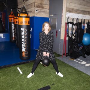 Jennifer Morrison Instagram - DAY 19: @dressember @unbreakableperformance #dressember #itsbiggerthanadress⁠
⁠
Photography @thetylershields⁠
Location @unbreakableperformance⁠
Editor & Stylist @eleanoramorrison⁠
Hair & MUA @abhairmakeup with asst. @thorssonamanda⁠ ⁠
Dress @maisonkitsune⁠
Sneakers @fredasalvador