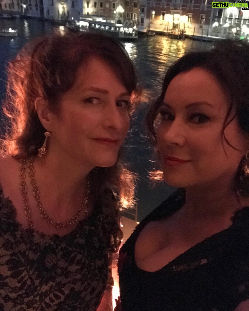 Jennifer Tilly Instagram - Happy Birthday @jewelrygurl! 🌼 Here’s to many more adventures in the future! 💕