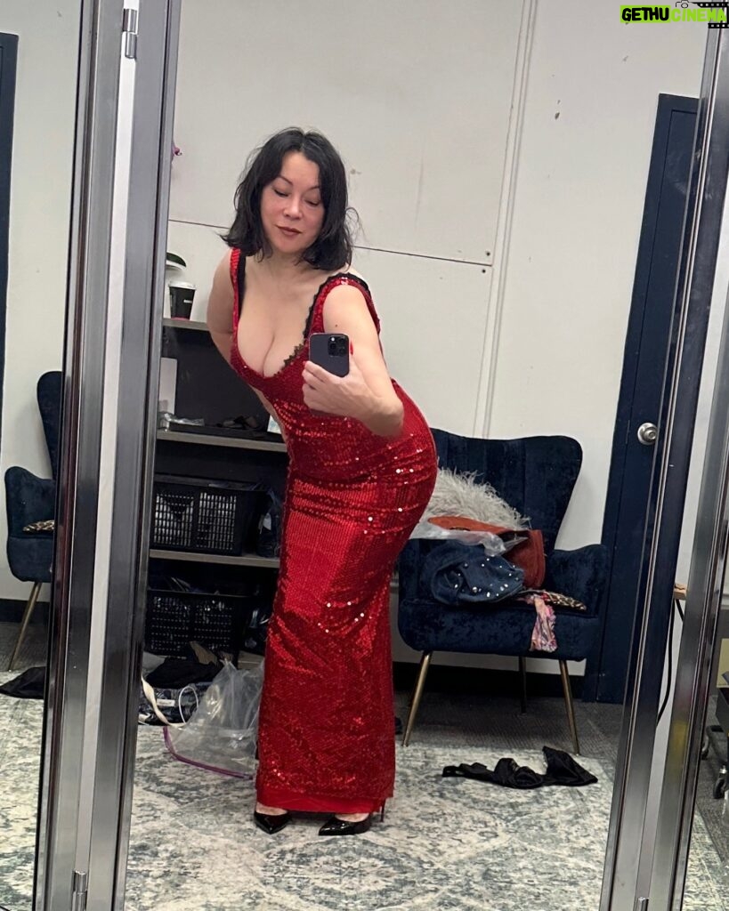 Jennifer Tilly Instagram - First wardrobe fitting for Tiffany. Dress created by the fabulous @catherine_ashton_costumes #chuckyseason3 #chuckybehindthescenes #chuckytvseries