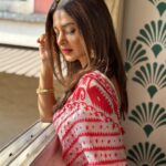 Jennifer Winget Instagram - Traditional chic ❣️ #sareeslay