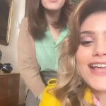 Jenny De Nucci Instagram - “Pensati Sexy” sarà disponibile su @primevideoit dal 12 Febbraio. In questo film sono Lara e spero di strapparvi un sorriso.🎀 Ne voglio approfittare per ringraziare dal profondo del mio cuore tutte le anime stupende che ho conosciuto su questo set partendo dalla REGGISSA dei sogni @la_andreozzi_official a tutto il cast / crew / produzione con cui ho passato dei giorni stupendi sul set, avete reso le settimane di riprese morbide come delle nuvole. Quindi grazie GRAZIE GRAZIE A TUTTI (che rosicata non ho foto con tutti voglio piagne) 🤍🤍 @fabulapictures @cdastudiodinardo @wannabemgmt @andreasmercante