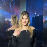 Jenny De Nucci Instagram - tanti auguri alla mia @dodojewels family del cuore per i tuoi 30 anni. 🎀🍰🎂 grazie per avermi invitata alla tua festa di compleanno !! 🤍 @la_pisa @borisbarboni @wannabemgmt e grazie al team di @toryburch @alessandra.zoso @fabiomanuele per questo styling iconico!! @andreasmercante 💌💌💌 #invitedby #dodopartners
