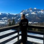 Jenny De Nucci Instagram - chillare ad alta quota è considerato uno sport olimpico?? a no???? @kappa vi amo vi amo vi amooo ⛷️⛷️⛷️🤍🤍 *supllied