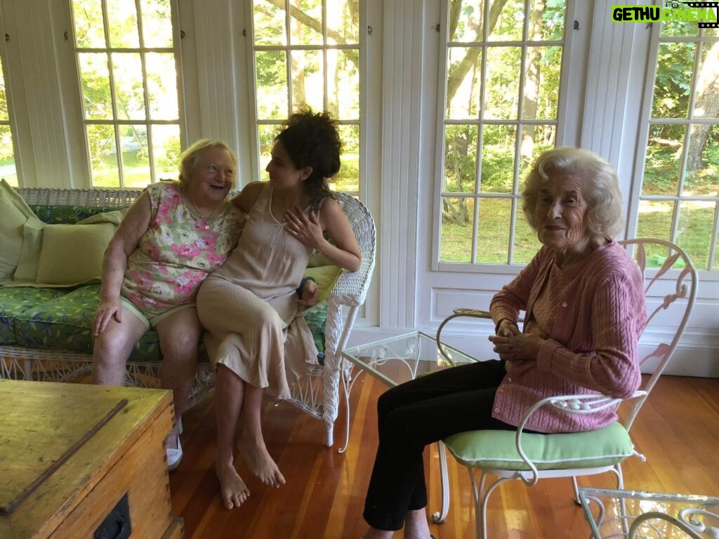 Jenny Slate Instagram - I apologize for canceling my travel to Australia, for the shows/conversations I had to cancel. I’ve lost my grandmother, and am staying home to mourn the loss and smile at her memory. I’m so sorry to disappoint you, thank you for understanding, and I hope that I can visit in the future, in a happier time.