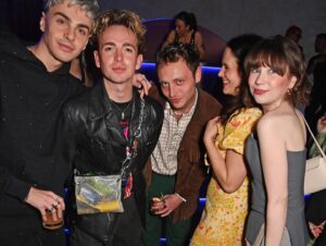 Jenny Walser Instagram - Spicy Brit Awards 2024
🕺🌶️🕺🌶️🕺

Wearing @j.e.cai__studio @lobby.pr 
Jewellery @missomalondon @culturalinfluence 
Styled by moi. 

@umusicuk 
@umusicar 
@loopvip 

#UmusicBRITs