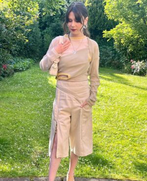 Jenny Walser Instagram - 🍃🍂✨🌈✨🍂🍃
Rainbow Honours Awards 2022

Clothing: @laura_deanna_fanning @kikokostadinov 
Jewellery: @_octi 
Hair & Makeup: @charlottekraftmanmakeup