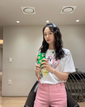Jeon So-min Instagram - 📱