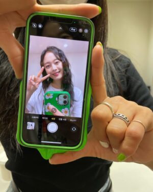 Jeon So-min Instagram - 📱