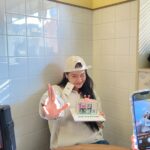 Jeong Sin-hye Instagram - 똑딱똑딱 공주들의 파티시간👑✨🎂