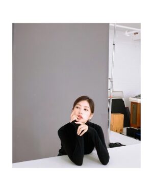 Jeong So-min Thumbnail - 436.1K Likes - Top Liked Instagram Posts and Photos