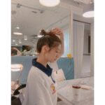 Jeong So-min Instagram - 단짝쿵짝 일터에 방문🙋🏻‍♀️