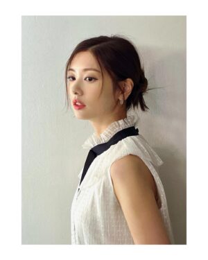 Jeong So-min Thumbnail - 436.1K Likes - Top Liked Instagram Posts and Photos