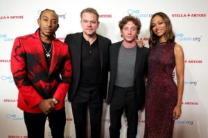 Jeremy Allen White Instagram - Really great night for a great cause.  Thank you @stellaartoisusa and please support @water #letsdodinner