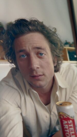 Jeremy Allen White Instagram - So, Zoe Saldaña, Ludacris, Matt Damon and myself are at a Stella Artois dinner, who else are you inviting? ​

While you are thinking that through, head to @StellaArtoisUSA for a chance to have dinner with us. #LetsDoDinner ​

STELLA ARTOIS®️ LET’S DO DINNER SWEEPSTAKES.  NO PURCHASE NECESSARY.  Open to U.S. residents 21 . Ends 9/4/23.  Visit stellaartois.com/letsdodinner for entry & Official Rules.  Msg & data rates may apply.  Void where prohibited.