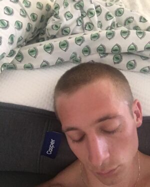 Jeremy Allen White Instagram - Thanks for the gift of sleeps @casper