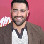 Jesse Metcalfe Instagram - Thanks to @toddsnyderny for dressing me for last week’s #FlamingHot Premiere! This fit was flaming hot!🌶️🔥🙏