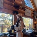 Jessica Belkin Instagram - thank you @airbnb for gifting us this beautiful cozy stay for new years 🥂🏔️🎿 these memories will last forever xx