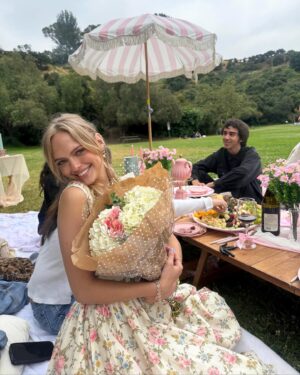 Jessica Belkin Instagram - my heart is so full 🧚🏻🍰🌷🪷🩵🩵 thank you @picnicfam 🧺xx