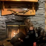 Jessica Belkin Instagram - thank you @airbnb for gifting us this beautiful cozy stay for new years 🥂🏔️🎿 these memories will last forever xx
