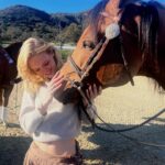 Jessica Belkin Instagram - suddenly my heartbeat slowed & in that moment all i feel is peace 🪶