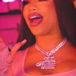 Jessica Dime Instagram - HOPE YALL READY FOR THIS NEW EPISODE OF @beautyandthebeatspodcast with the one and only #kmichelle (she still got me blocked y’all help her 😂) dropping on our YouTube at 3pm est /12pm pst this was a special one y’all don’t wanna miss this ❤️〽️ @drummaboyfresh we sippin’ on “The Dimepiece” cocktail btw recipe coming soon .. 🥂🍓