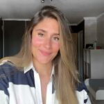 Jesta Hillmann Instagram - Si toi aussi, tu perds tes cheveux à cause du stress ou comme moi, tu souhaites préparer l’après grossesse, voici mon astuce ! 🌱 @klorane_france x collaboration commerciale #KLORANE #haircare #FeelGoodActGood #KloraneQuinine