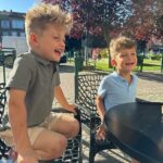 Jesta Hillmann Instagram - Notre mini « road trip » en Van avec les enfants est hyper positif même si il faut une sacrée organisation c’est une belle sensation de liberté 😌🚐