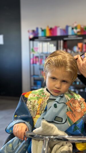 Jesta Hillmann Instagram - C’est le grand jour ! Thor nous a quitté pour DiCaprio 🫠🙌🏼