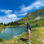 Jesta Hillmann Instagram - Première randonnée en Suisse 🇨🇭 D 1100 15km 4h30 🙌🏼 On est vraiment venu ici pour ces paysages et on est ravie ! Demain et après demain ça continue 🏔️🥾