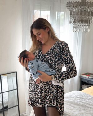 Jesta Hillmann Instagram - 4 ans plus tard (swipe à droite) 🥹🤍
Joyeux anniversaire mon grand garçon si sensible, gentil, artistique, affectueux bref, mon grand bébé que j’aime tant !