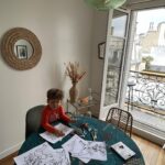 Jesta Hillmann Instagram - Juliann in Paris 🥖 Pour la première fois tatie a prit Juliann pour passer 4 jours chez elle à Paris. Voici le planning pour ceux qui m’ont demandés: - jeux pour enfants La Canopée ( Paris Châtelet Les Halles ) gratuit - Muséum d’histoire Naturelle Paris Jardin des Plantes Le bon plan c’est la galerie de paléontologie gratuite pour les enfants - Jardin D’acclimatation Paris - Fête forraine des Tuileries - Exposition Monsieur Madame Montreuil - Parc zoologique de Vincennes - Cité des sciences / la Villette Paris 19