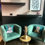 Jesta Hillmann Instagram - ✨CONCOURS✨ On a dormi dans un appart-hôtel Appart’City lors de notre venue à Paris et c'était tout simplement parfait ! Appart’City, ce sont des apparts prêts à vivre avec tout le confort du service hôtelier ! Aujourd'hui on veut vous en faire profiter vous aussi avec un concours pour remporter 2 nuits pour 2 à 4 personnes dans un Appart’City de votre choix (une centaine de destinations en France, en Suisse et en Belgique!) ☀️ Pour participer, il vous suffit de : - Liker ce post - Vous abonner à mon compte ainsi qu'à celui @appartcity - Mentionnez en commentaire la personne avec qui vous souhaitez séjourner! Tirage au sort le 16 juin Bonne chance à tous 🫶🏻