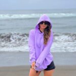 Jhendelyn Nuñez Instagram - Matanza 🌊🤩 ID polerón: 10052325 #playa @sheinofficial @shein_chile Recuerden que tienen un 15% de descuento con mi código JHEN