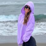 Jhendelyn Nuñez Instagram - Matanza 🌊🤩 ID polerón: 10052325 #playa @sheinofficial @shein_chile Recuerden que tienen un 15% de descuento con mi código JHEN