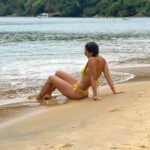 Jhendelyn Nuñez Instagram - #tbt🔙📸 #islagrande B R A S I L Si tienen la oportunidad de visitar #brasil🇧🇷 les recomiendo Isla Grande, fuí en el 2014 trabajando y me encantó, por eso volví este año en febrero para el carnaval. Tiene una mezcla perfecta de senderos y playas. Un lugar lindo para relajarse… 🤩 #angradosreis