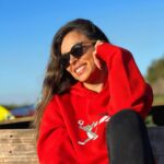 Jhendelyn Nuñez Instagram - Feliz día del amor ❤️🥰😍 Espero que esté lindo sentimiento este presente día a día en lo que hacen 🫶 Y ya que hoy nos ponemos más románticos, porqué no me cuentan una historia linda de amor, o déjeme su canción favorita, o simplemente dedíquenle un lindo mensaje en este post a la persona que aman 😍 Los leoooooo 🫶