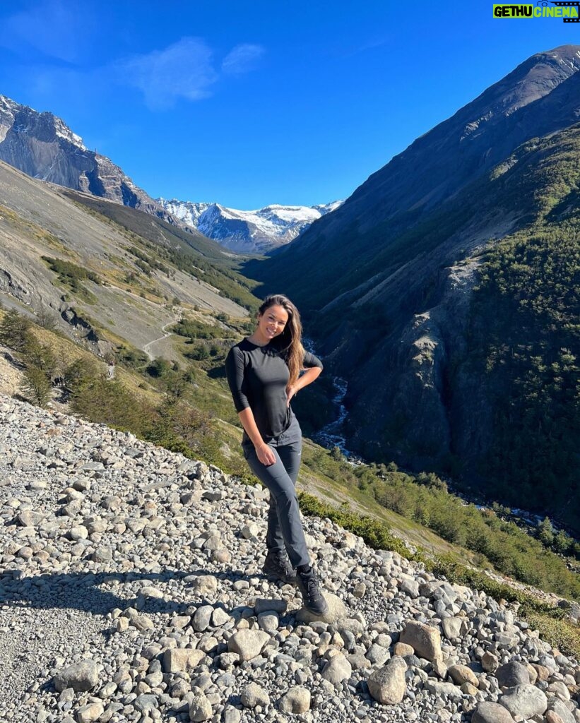 Jhendelyn Nuñez Instagram - Paisajes 🇨🇱🤩 #pasodelosvientos #torresdelpaine