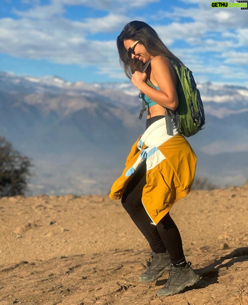 Jhendelyn Nuñez Instagram - #cima del #manquehuito para activar 😄💪