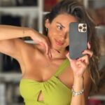 Jhendelyn Nuñez Instagram – Que tengan un lindo fin de semana largo 💚