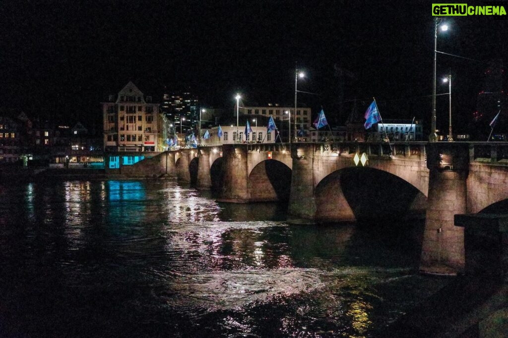 Ji Chang-wook Instagram - 차곡차곡 쌓아뒀던 스위스 사진 1. 📸 #RADO #switzerland